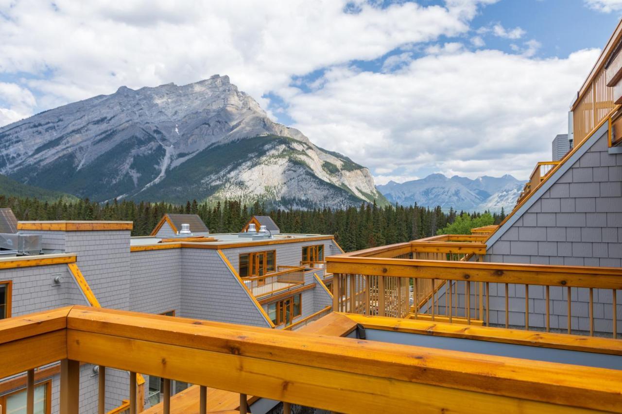 Hotel Canoe And Suites Banff Exterior photo